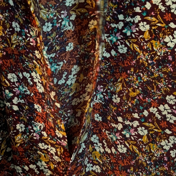 Floral button down - Small - Picture 2 of 3